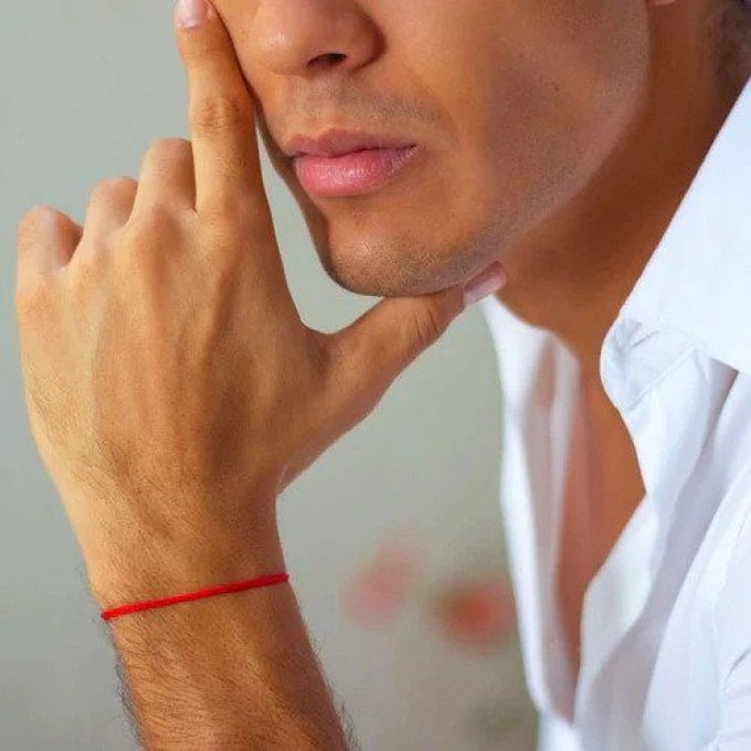 CARTE TU ES LE FIL ROUGE DE MA VIE+ 2 BRACELETS ROUGES - R01 